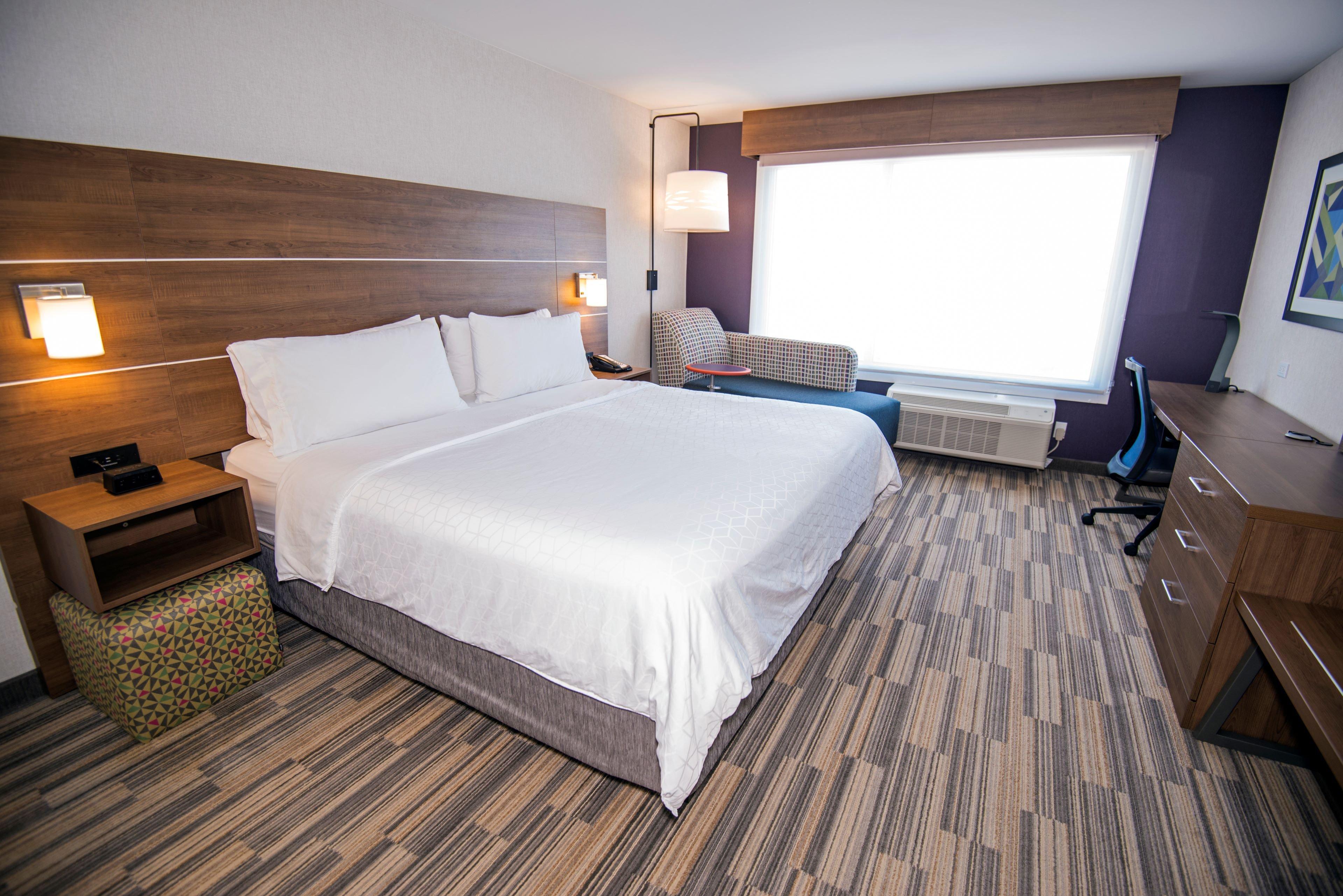 Holiday Inn Express - Red Deer North By Ihg Bagian luar foto
