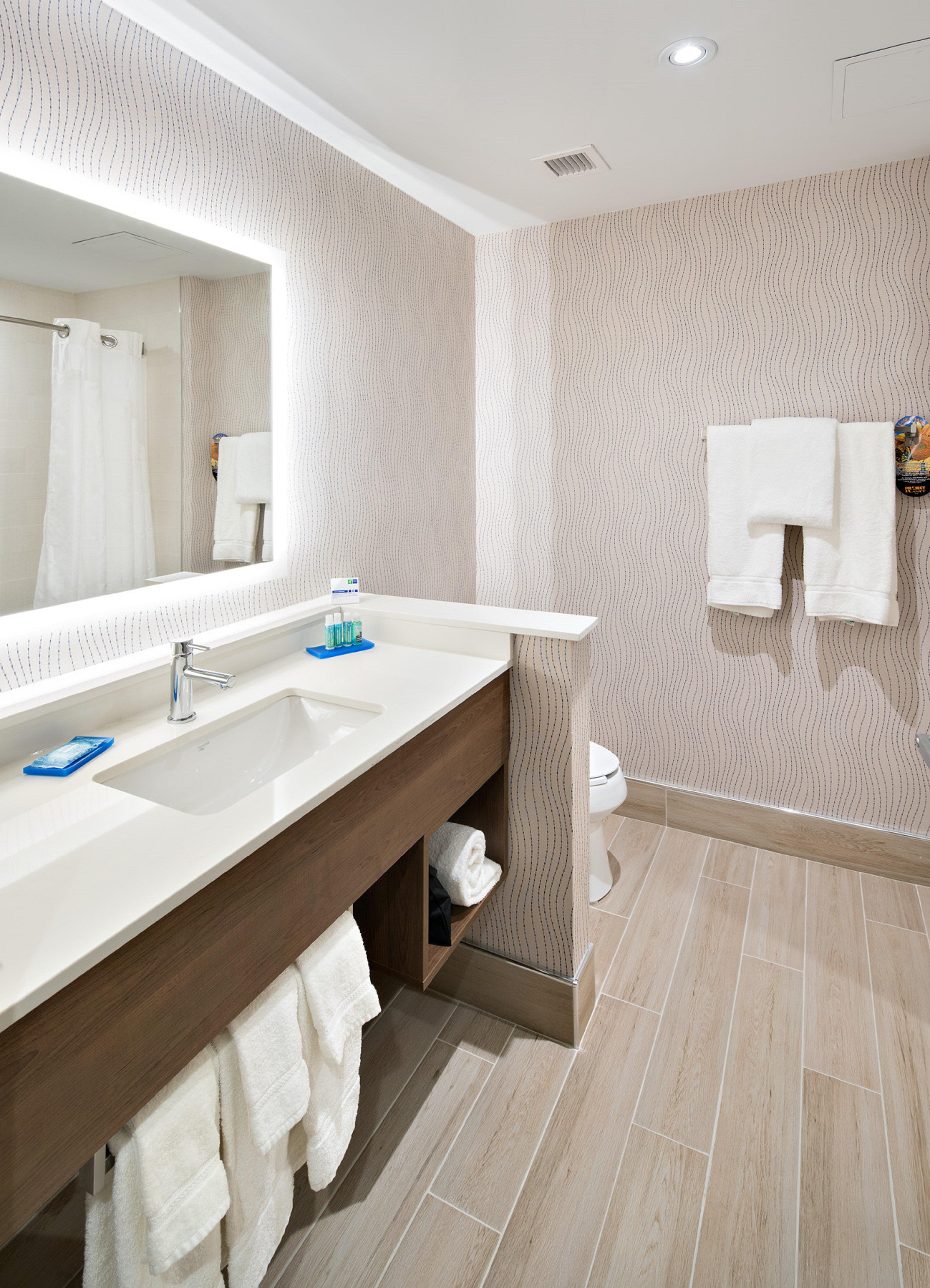 Holiday Inn Express - Red Deer North By Ihg Bagian luar foto