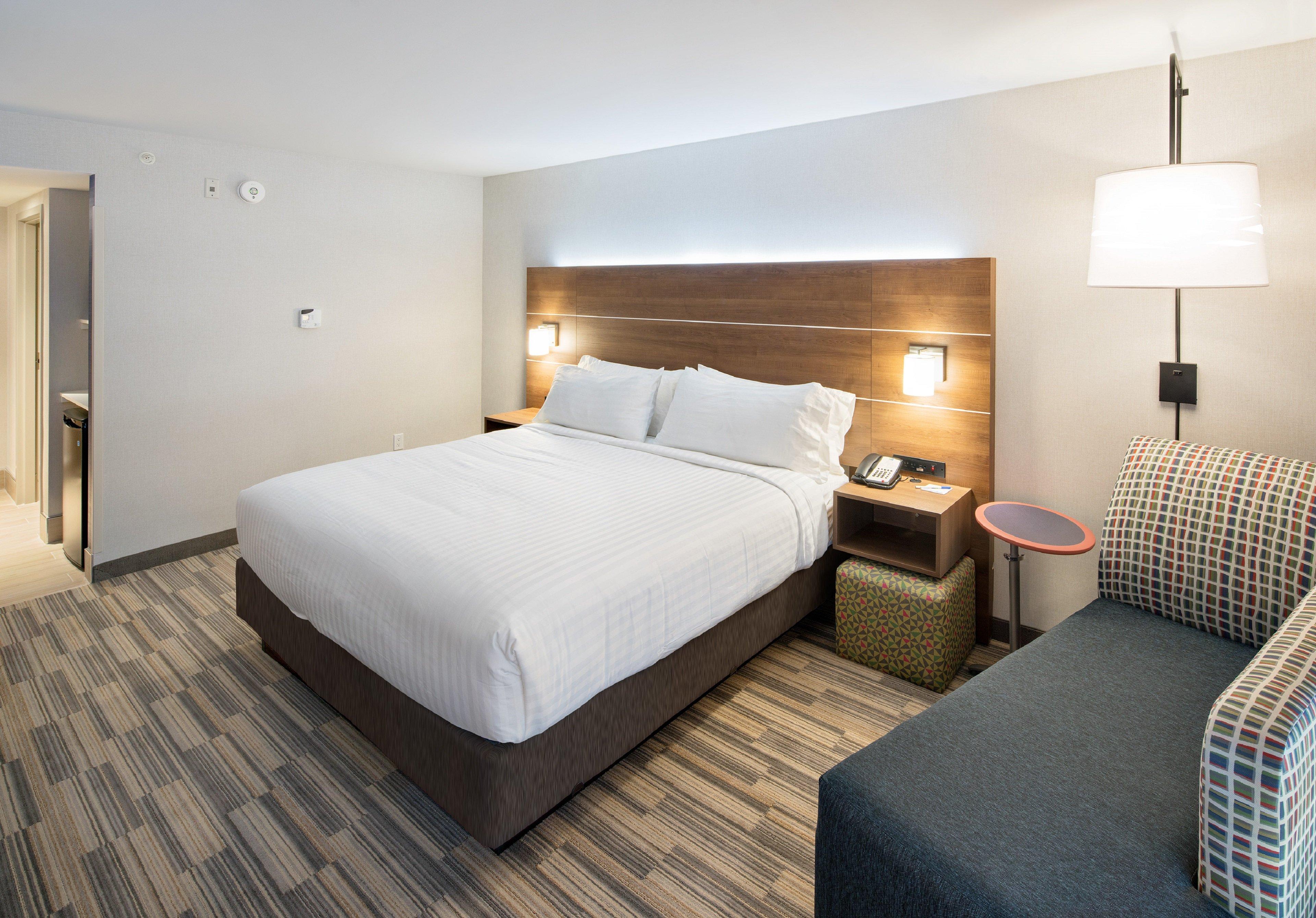 Holiday Inn Express - Red Deer North By Ihg Bagian luar foto